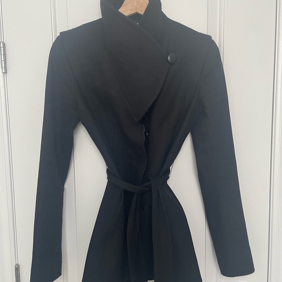 Aritzia Babaton Short Connor Coat - Picture 3 of 5